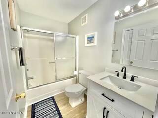 418 Carolina Beach Avenue North, Unit 2E Carolina Beach, NC 28428 - Photo 8 of 13 sea grace 2 6 2