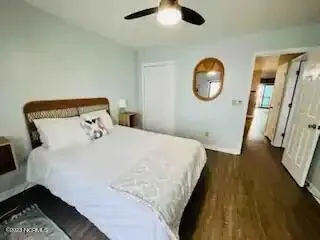 $1,800 | 418 Carolina Beach Avenue North, Unit 2E, Carolina Beach, NC 28428