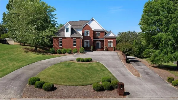 $745,000 | 113 Vogel Street, Calhoun, GA 30701