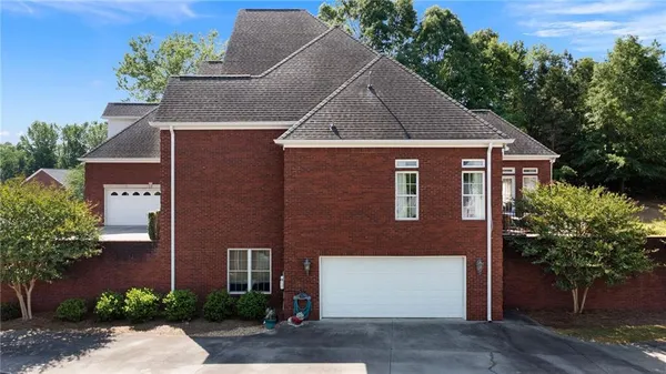 $745,000 | 113 Vogel Street, Calhoun, GA 30701