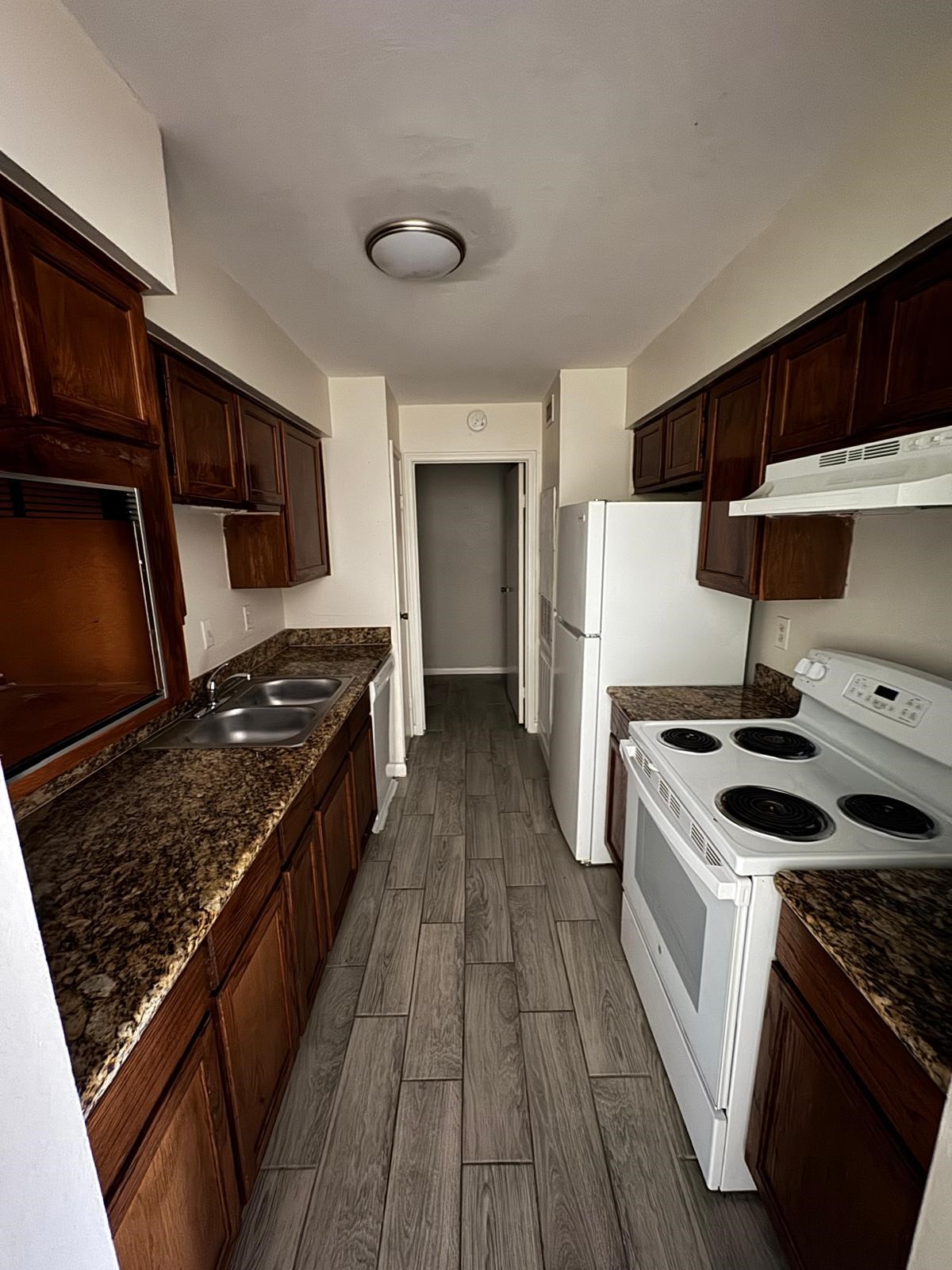 8787 Brae Acres Road, Unit 103 Houston, TX 77074 - Photo 8 of 20