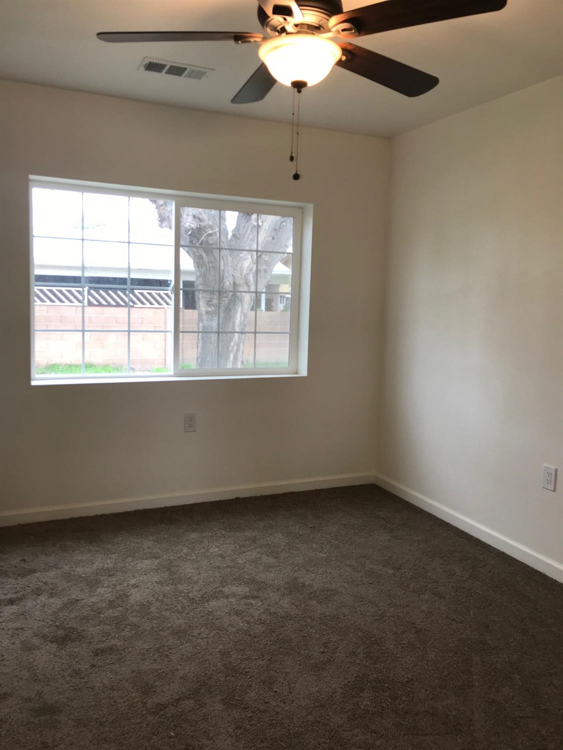 315 Merced Street Parlier, CA 93648 - Photo 9 of 11 Gallery Image 9