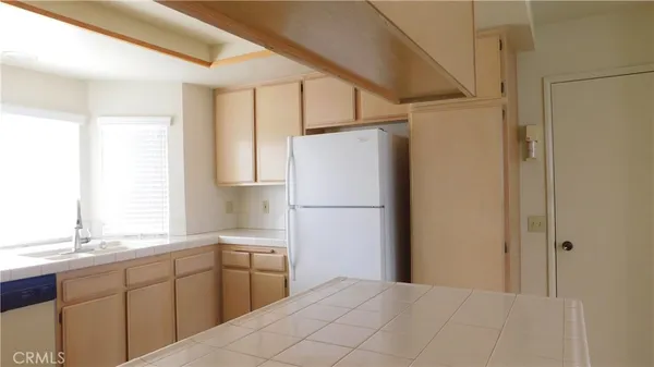 $1,900 | 27662 Alta Vista Way, Menifee, CA 92585