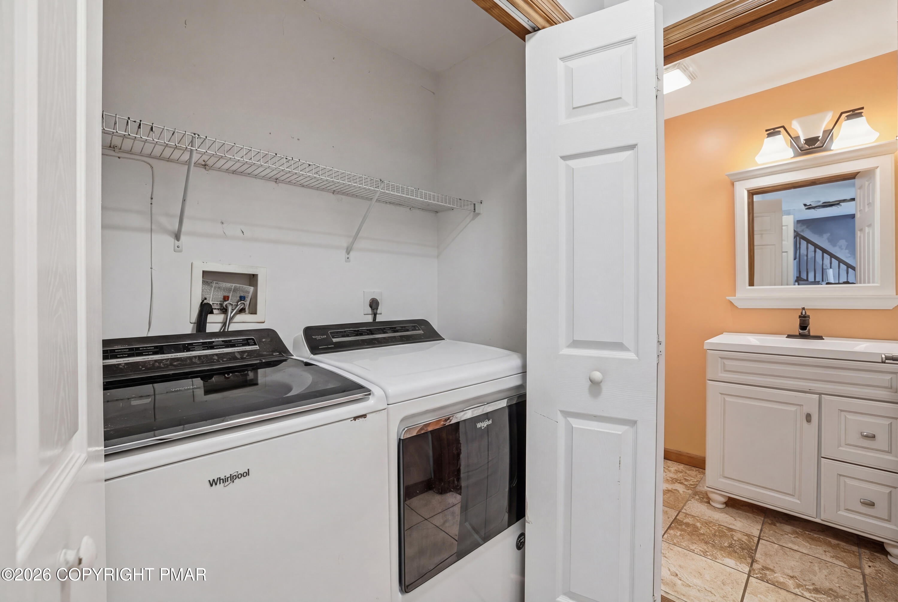 2607 Ramon Drive Blakeslee, PA 18610 - Photo 32 of 67 Laundry