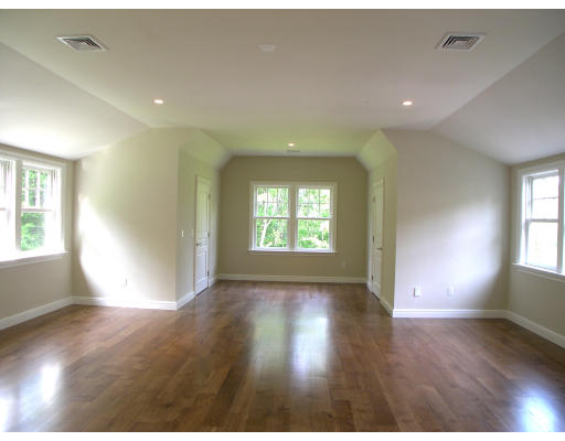 180 Highland Street Weston, MA 02493 - Photo 24 of 26