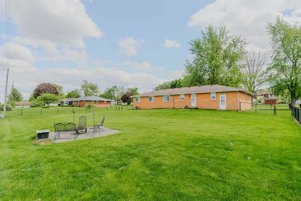 $269,900 | 200 West Winslow Street, Danvers, IL 61732