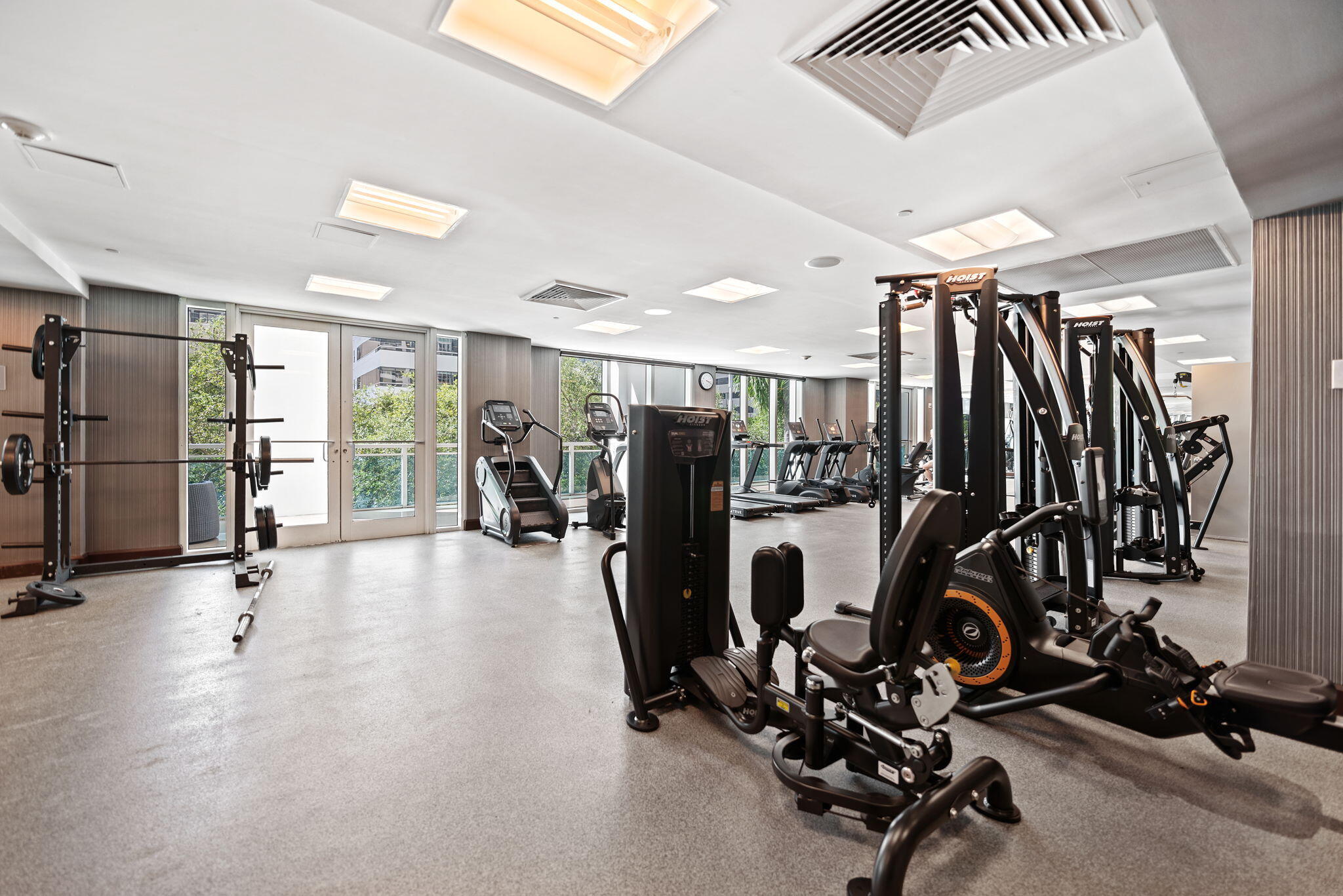 951 Brickell Avenue, Unit 400 Miami, FL 33131 - Photo 30 of 40 a view of a room with gym equipment