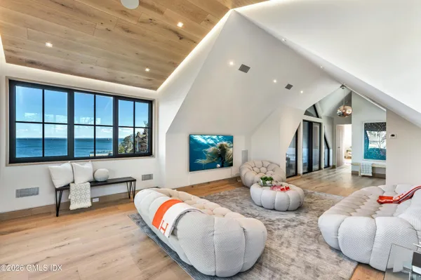 $23,000,000 | 58 Shore Road, Old Greenwich, CT 06870