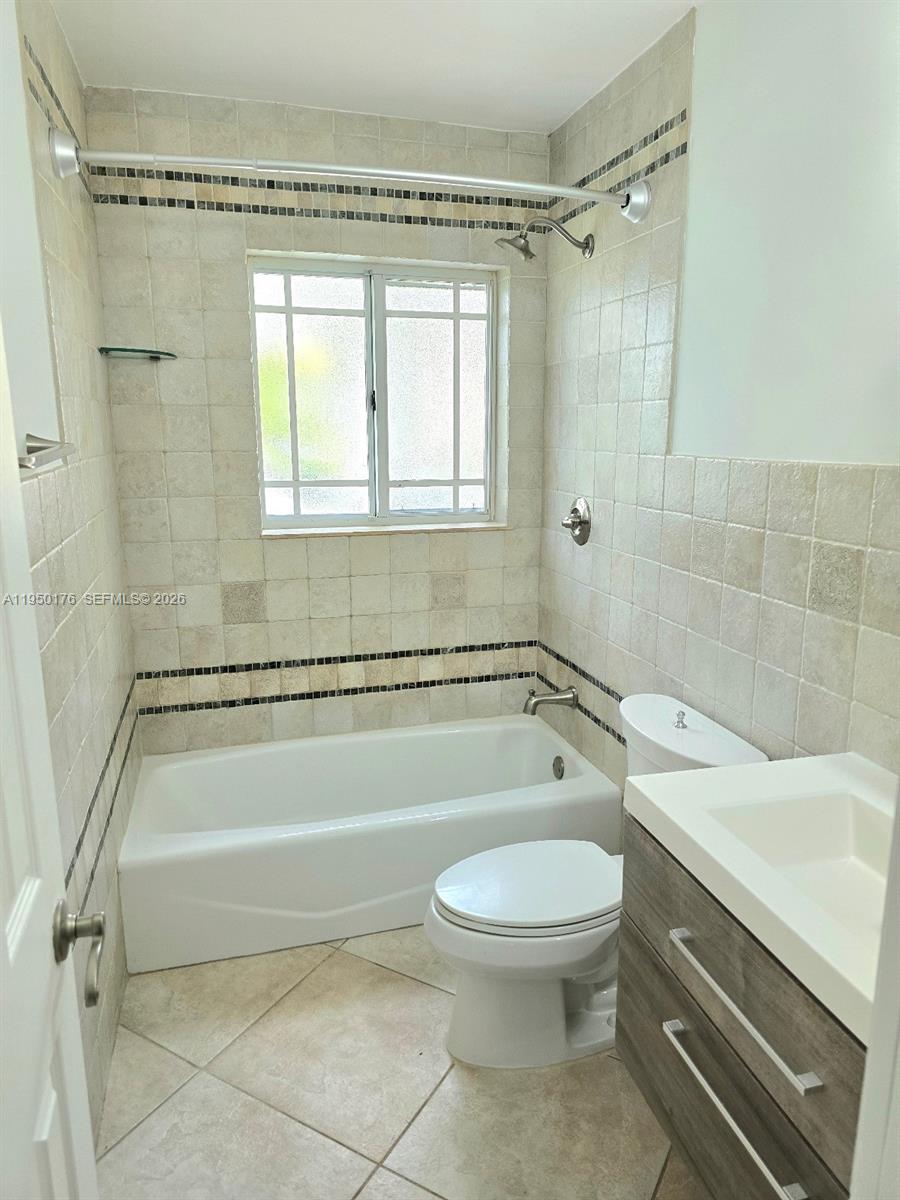 10330 Southwest 53rd Street, Unit 10330 Miami, FL 33165 - Photo 13 of 26