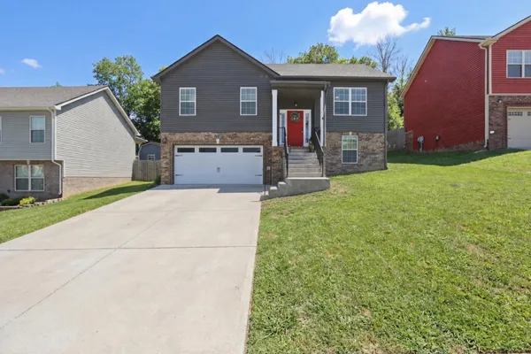 $2,100 | 1148 Racker Drive, Clarksville, TN 37043