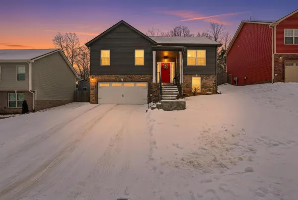 $2,100 | 1148 Racker Drive, Clarksville, TN 37043