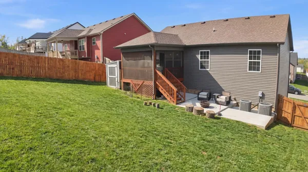 $2,100 | 1148 Racker Drive, Clarksville, TN 37043