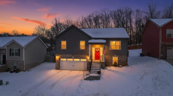 $2,100 | 1148 Racker Drive, Clarksville, TN 37043