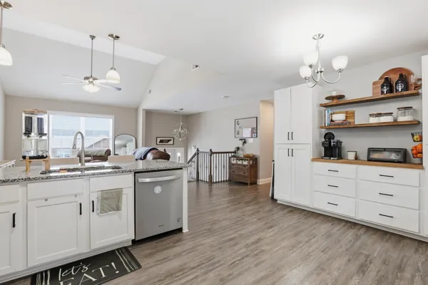 $2,100 | 1148 Racker Drive, Clarksville, TN 37043