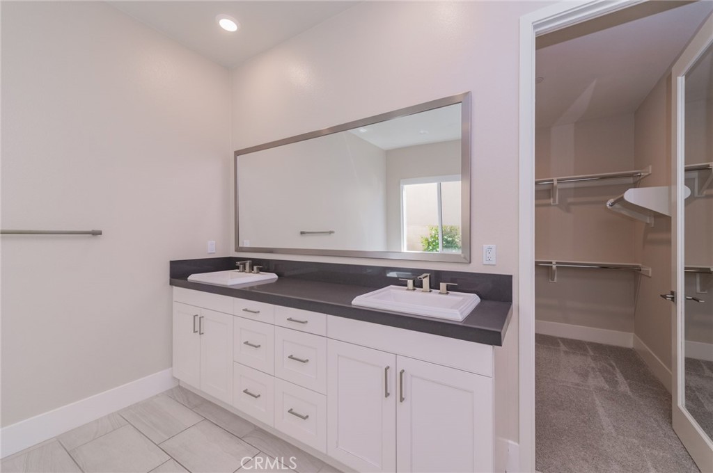 60 Ray Irvine, CA 92618 - Photo 19 of 38