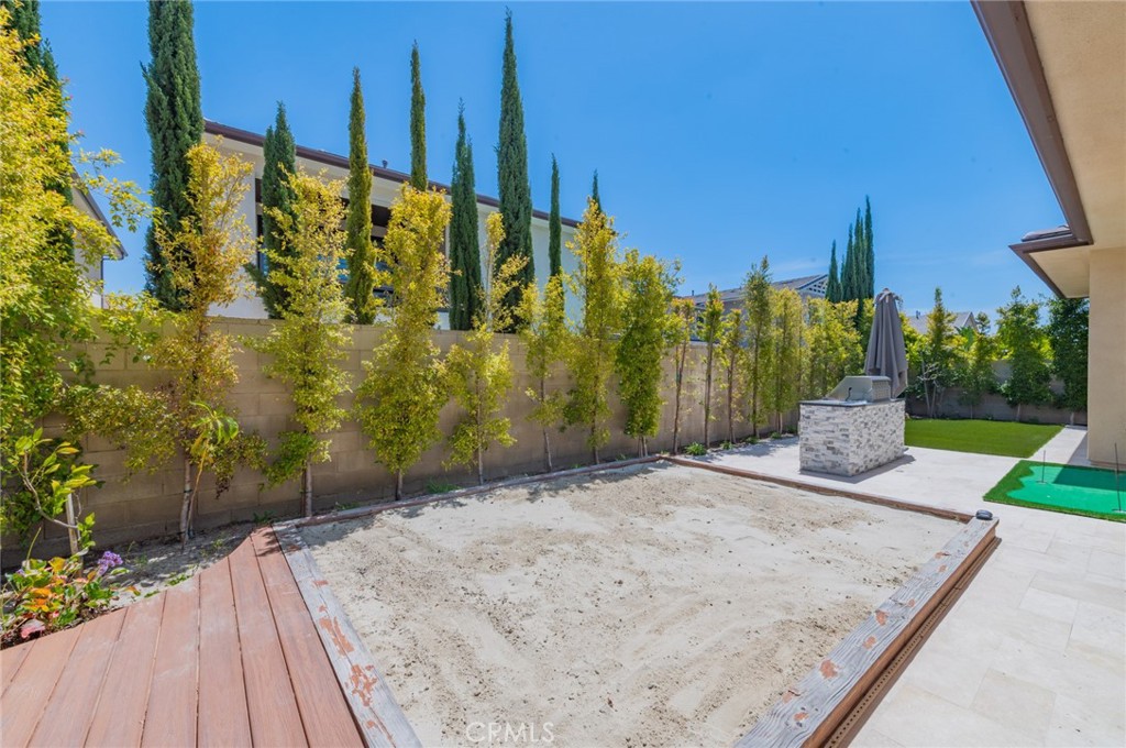 60 Ray Irvine, CA 92618 - Photo 34 of 38