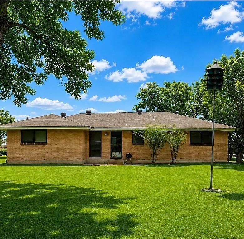 4378 Old Fort Worth Road Midlothian, TX 76065 - Photo 7 of 22