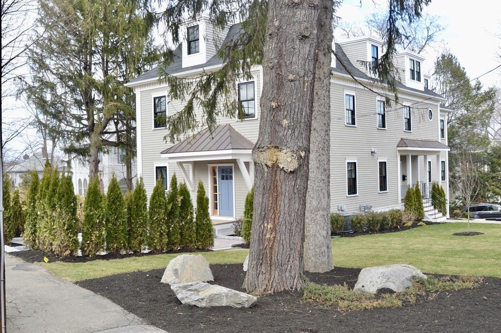72 Herrick Road, Unit 72 Newton, MA 02459 - Photo 1 of 9 Gallery Image 1