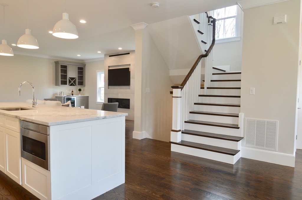 72 Herrick Road, Unit 72 Newton, MA 02459 - Photo 3 of 9 Gallery Image 3