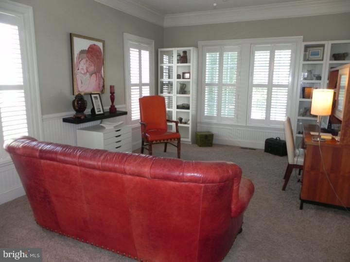 275 Barnhill Road Perkasie, PA 18944 - Photo 5 of 25 Living Room