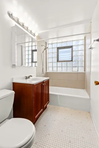 $1,400 | 6556 North Northwest Highway, Unit GN, Chicago, IL 60631