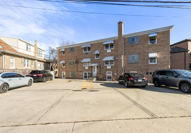 $1,400 | 6556 North Northwest Highway, Unit GN, Chicago, IL 60631