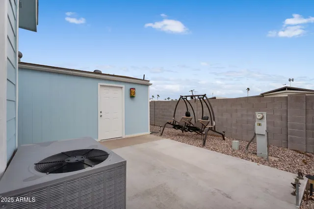 a view of roof with seating space