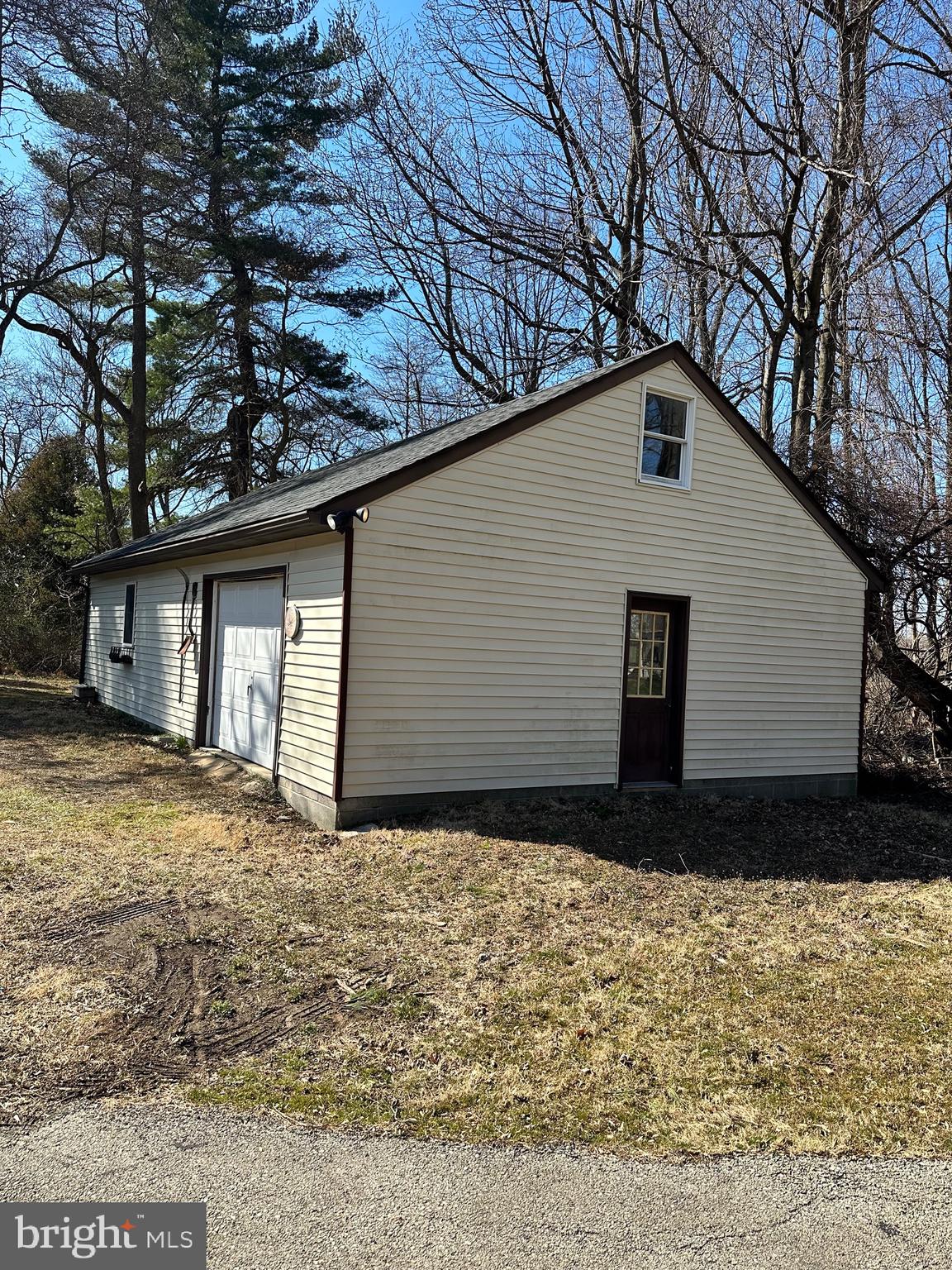 246 Llewelyn Road Chester Heights, PA 19342 - Photo 7 of 47
