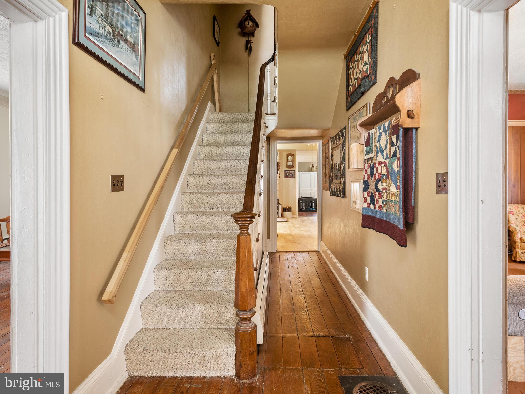 246 Llewelyn Road Chester Heights, PA 19342 - Photo 8 of 47