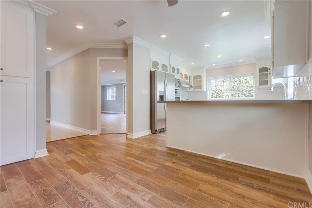 917 Emerald Street Redondo Beach, CA 90277 - Photo 20 of 72