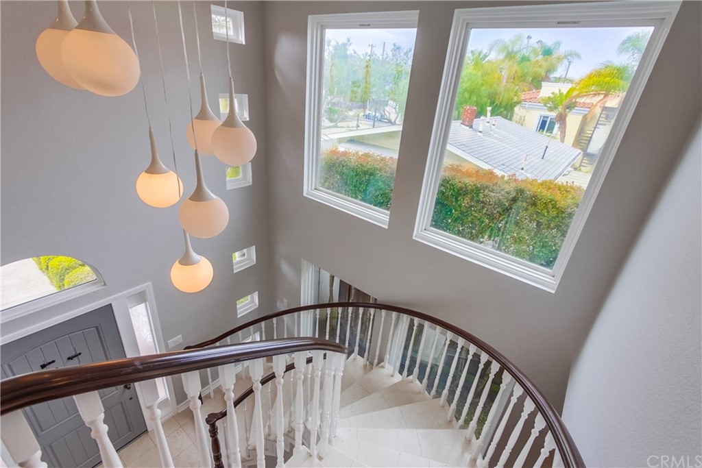 917 Emerald Street Redondo Beach, CA 90277 - Photo 29 of 72