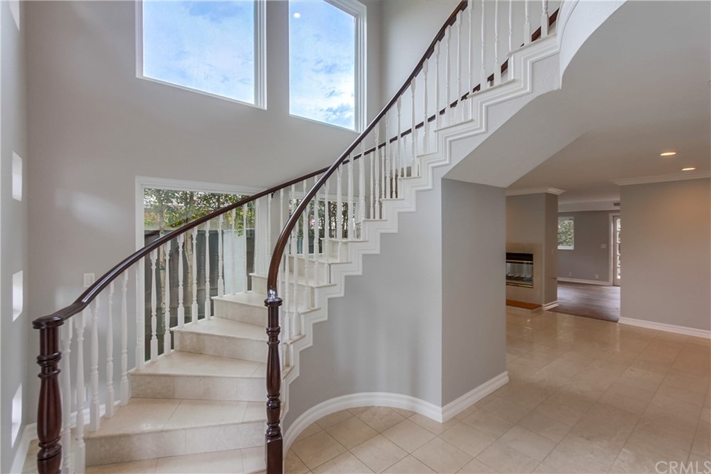 917 Emerald Street Redondo Beach, CA 90277 - Photo 4 of 72