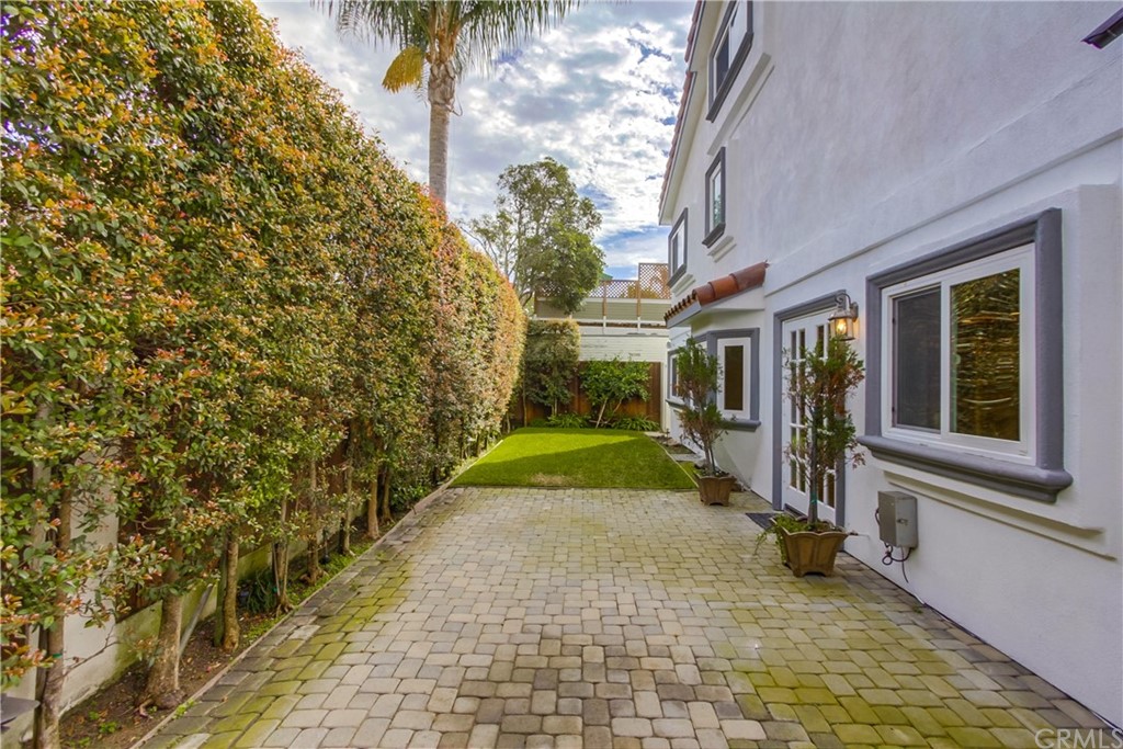 917 Emerald Street Redondo Beach, CA 90277 - Photo 62 of 72