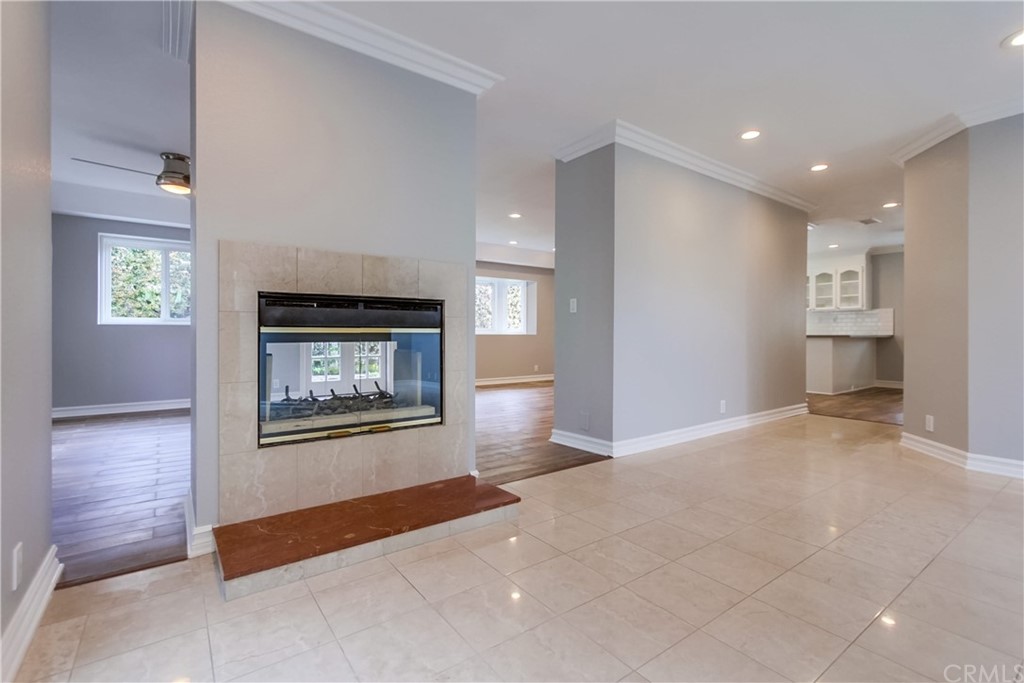 917 Emerald Street Redondo Beach, CA 90277 - Photo 10 of 72