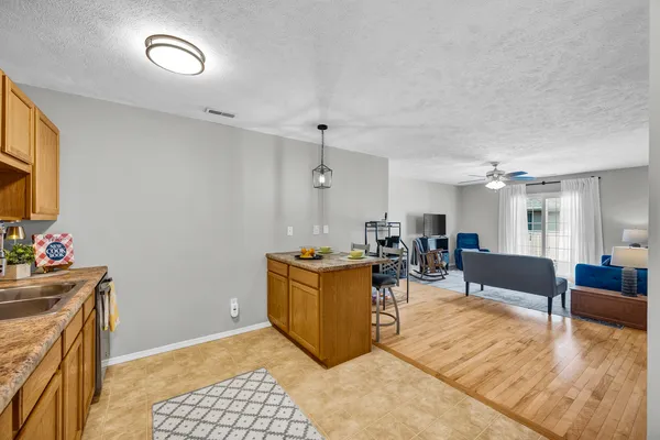 $139,900 | 1040 Ekstam Drive, Unit 108, Bloomington, IL 61704