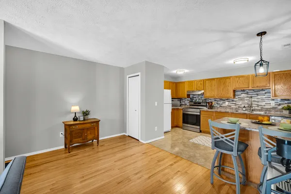 $139,900 | 1040 Ekstam Drive, Unit 108, Bloomington, IL 61704