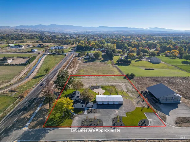 $1,395,000 | 2141 West Beacon Light Road, Eagle, ID 83616