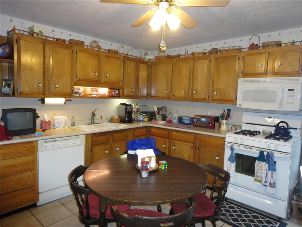 1213 Brent Road Volant, PA 16156 - Photo 4 of 8