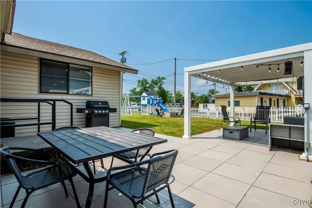 $475,000 | 200 Spencer Avenue, Vienna, NY 13157