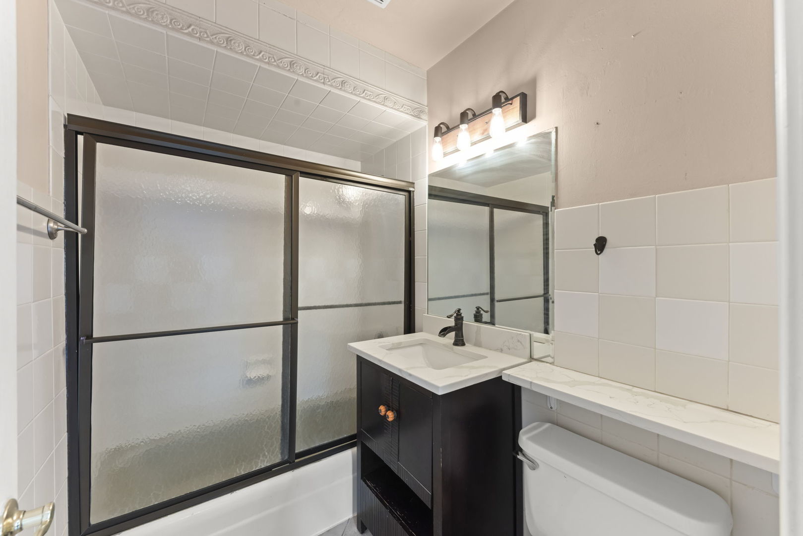 255 East Oak Street, Unit 12 Addison, IL 60101 - Photo 15 of 20