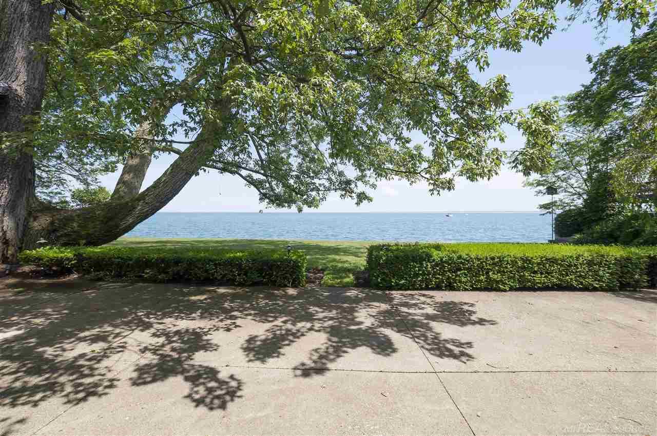 80 Lake Shore Road Grosse Pointe Farms, MI 48236 - Photo 4 of 90