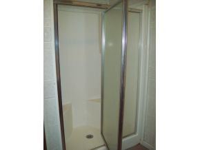 1480 Midway Road Midway, TN 37809 - Photo 6 of 12 Master shower