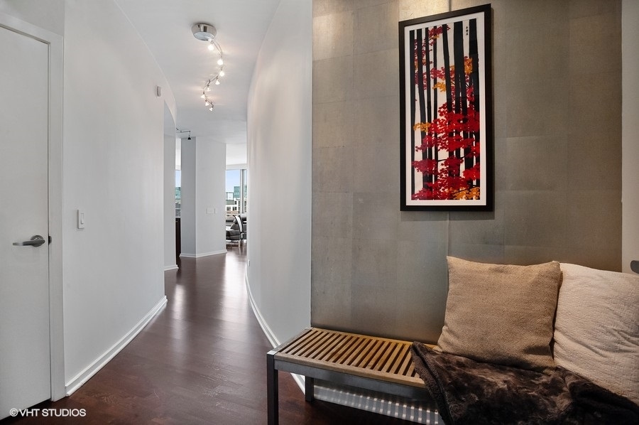125 South Green Street, Unit 1001A Chicago, IL 60607 - Photo 2 of 17