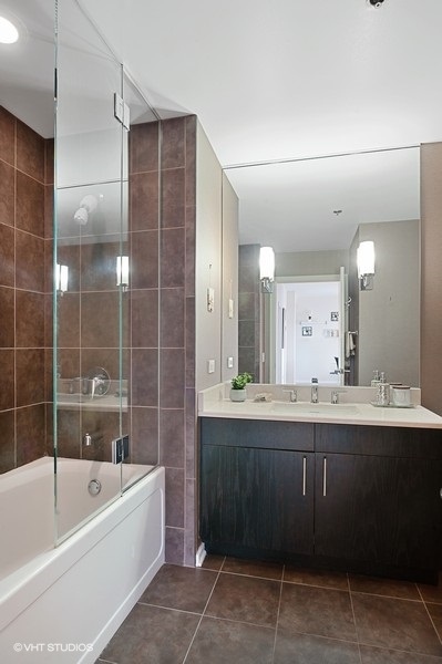 125 South Green Street, Unit 1001A Chicago, IL 60607 - Photo 14 of 17