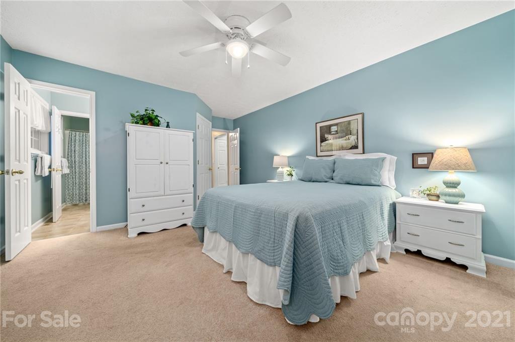 38 Bridgette Loop Road Hendersonville, NC 28791 - Photo 16 of 26 Gallery Image 16