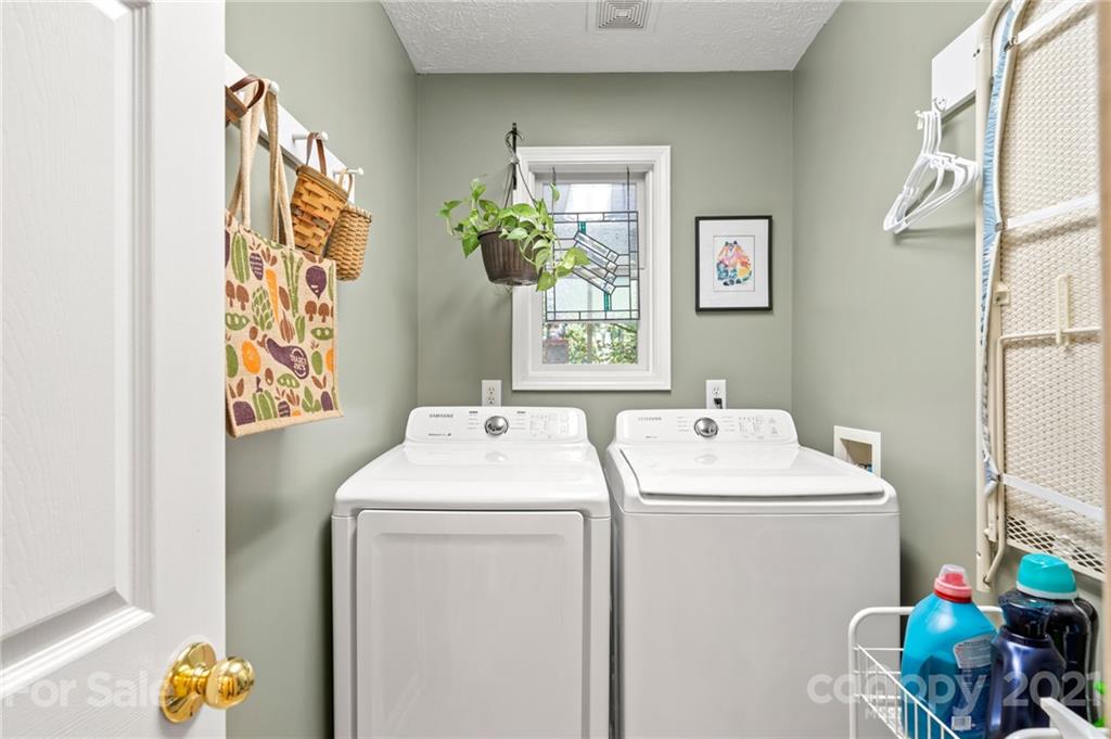 38 Bridgette Loop Road Hendersonville, NC 28791 - Photo 21 of 26 Gallery Image 21