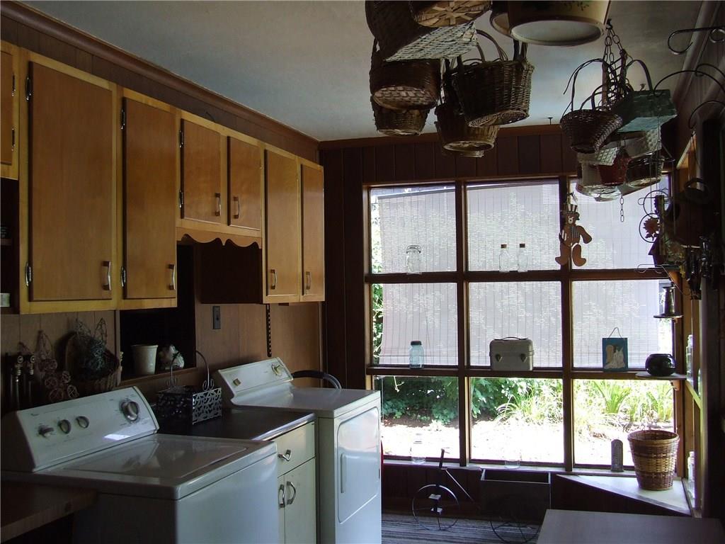 617 Spring Street Latrobe, PA 15650 - Photo 7 of 19 1st floor laundry