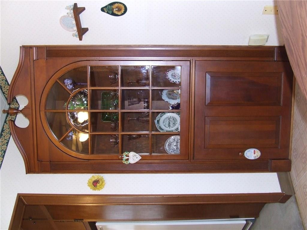 617 Spring Street Latrobe, PA 15650 - Photo 9 of 19 Kitchen corner cupboard