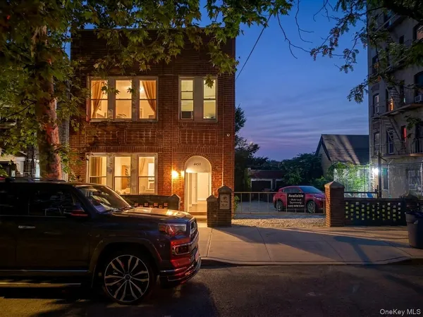 $4,077 | 4451 Matilda Avenue | Wakefield