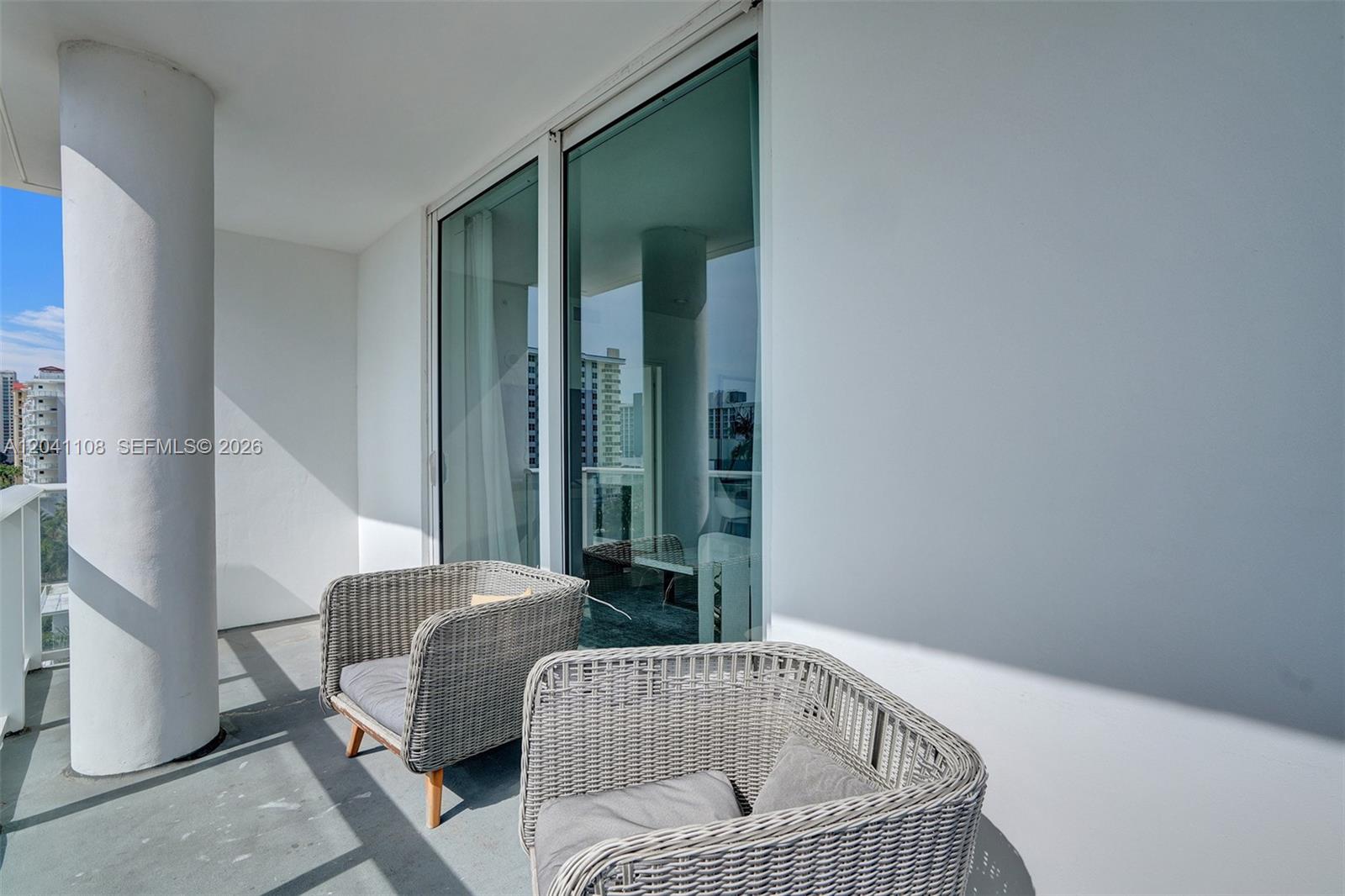 401 North Birch Road, Unit 715 Fort Lauderdale, FL 33304 - Photo 21 of 48